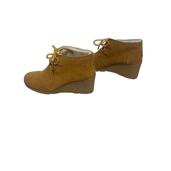Toms Suede Sherpa Lined Kala Lace Up Wedge Heel Ankle Bootie in Wheat Women’s Si - Picture 4 of 5